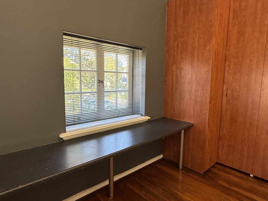 To Let Commercial Property for Rent in Paardevlei Western Cape